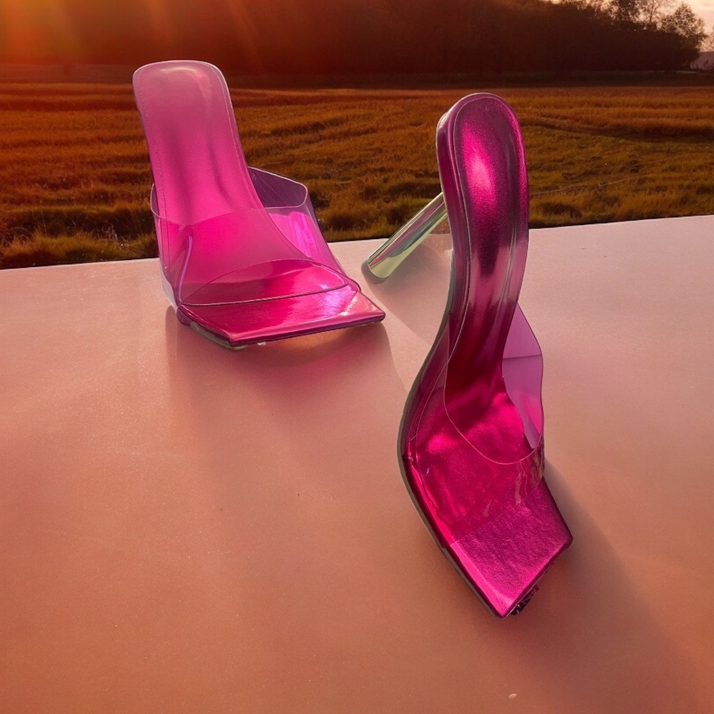 Pink Heels - Picture 9 of 9